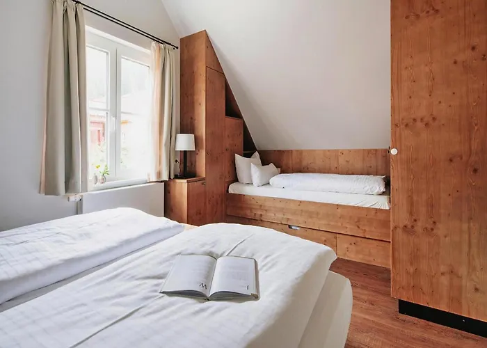 Doppelhaushaelften, *